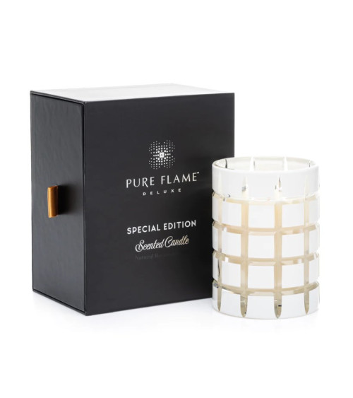 Ypatinga "DELUXE" POUDREE WHITE CRYSTAL EDITION  kvepianti žvakė krištolo inde