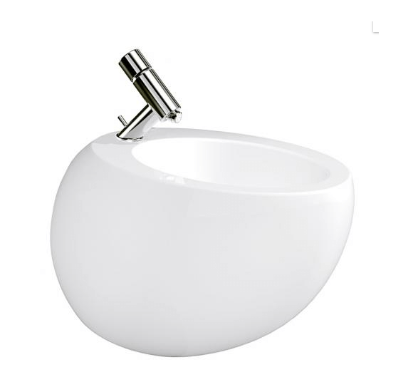 Laufen Ilbagnoalessi pakabinama bide su papildoma LCC danga