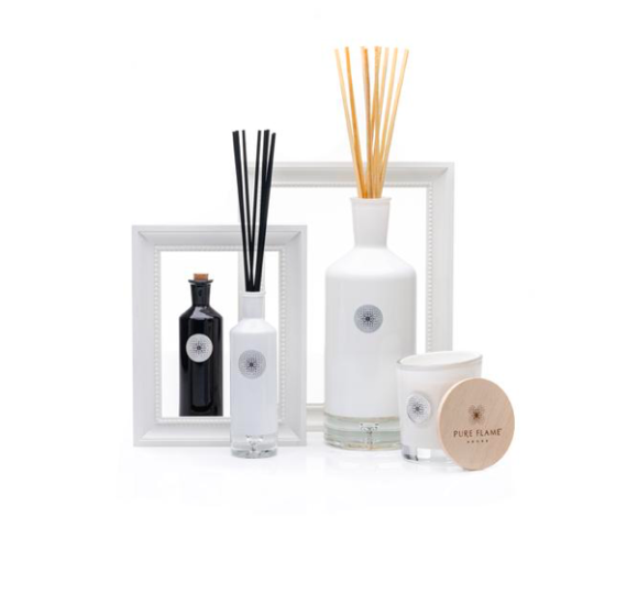 Kvepianti žvakė PURE FLAME Adore LIFE IS BEAUTIFUL, 210g