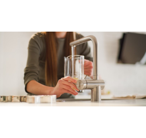 Franke Atlas Neo Sensor maišytuvas plautuvei su ištraukiama žarna, pasirenkama spalva