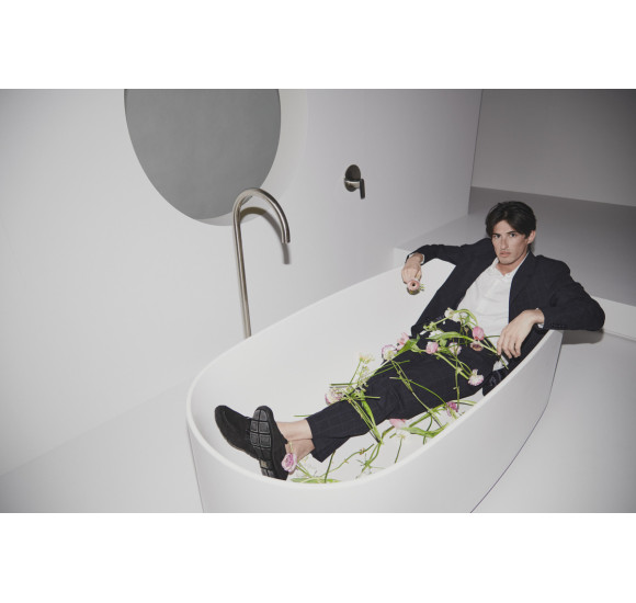 Ideal Standard Linda - X ovali laisvai pastatoma vonia, baltos matinės spalvos 175x85