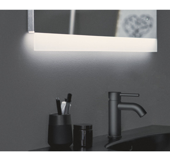 Ideal Standard veidrodis su integruotu pašvietimu 80x70cm