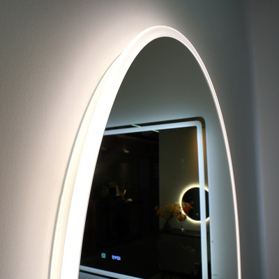 Ovalus LED veidrodis Calais 55x75cm