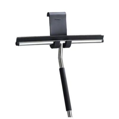 Blomus LAVEA stiklo valytuvas, juodos spalvos