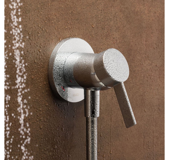 Keuco IXMO solo potinkinio dušo maišytuvo komplektas, su žarnos išvestimi ir apvalia apdaila