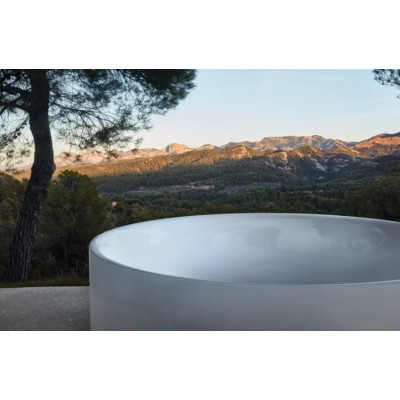 BettePond Silhouette apvali plieninė vonia 150 cm skersmens, baltos spalvos