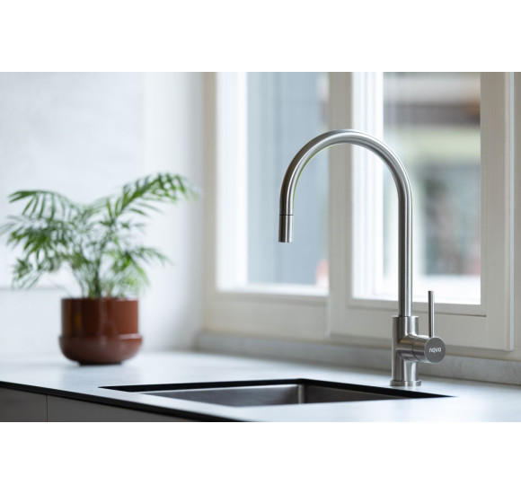 AQVO Galve nerūdijančio plieno maišytuvas plautuvei su ištraukiamu dušeliu