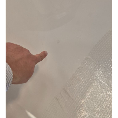 IŠPARDAVIMAS. Villeroy&Boch Quaryl® Oberon, stačiakampė vonia,180x80cm (su smulkiu pažeidimu paviršiuje)