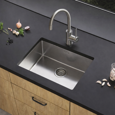 KOMPLEKTAS 3in1 - ALVEUS Kombino 50 plautuvė, AQVO maišytuvas su ištraukiamu dušeliu ir sifonas