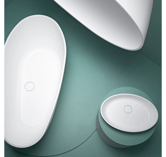 Fjordd Senja laisvai pastatoma asimetriška vonia 1600x750