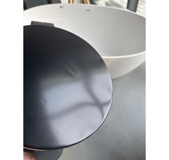 IŠPARDAVIMAS. Bocchi šiukšliadėžė su pedalu (smulkūs defektai)