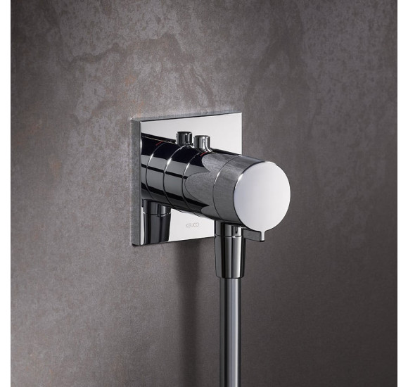 Keuco IXMO solo potinkinio termostatinio dušo maišytuvo komplektas, su žarnos išvestimi ir kvadratine apdaila